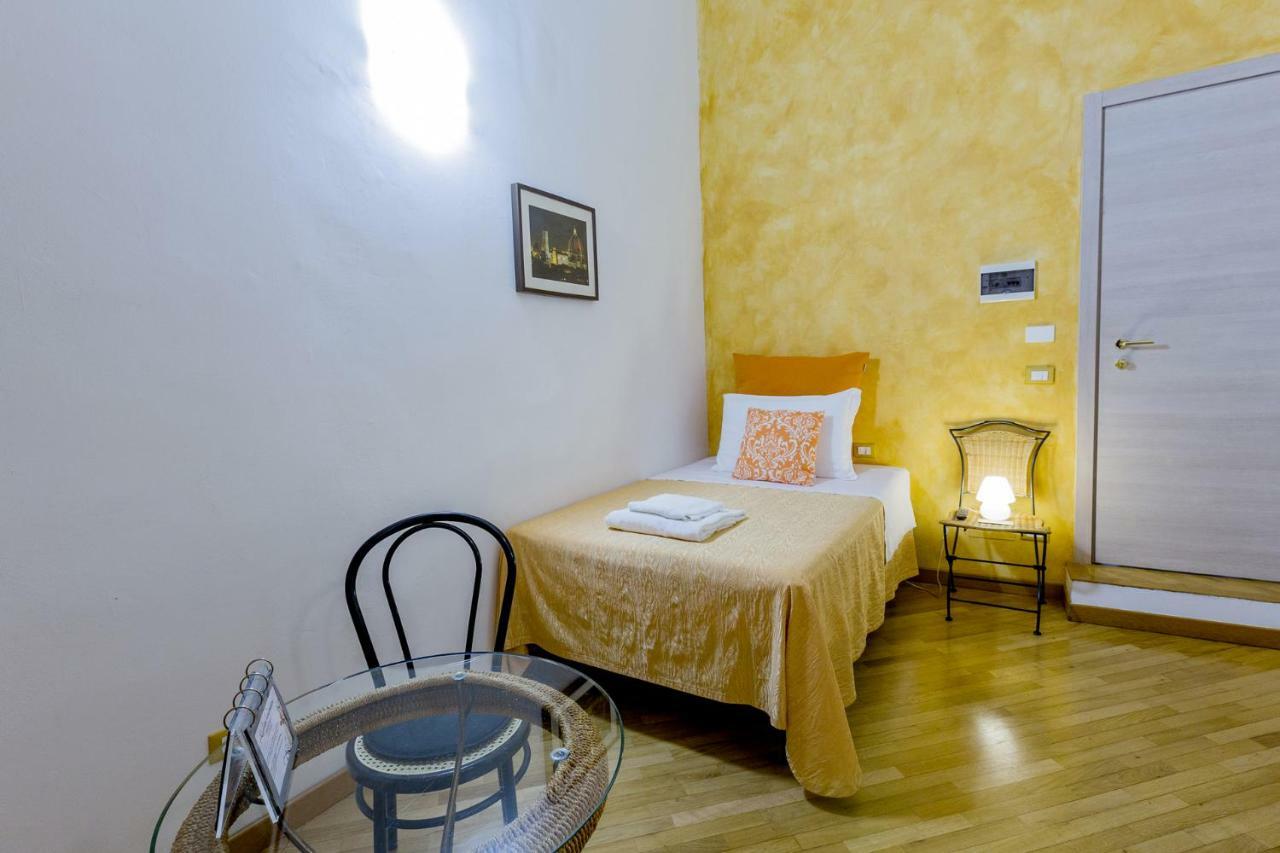 La Locandiera B&B Florenz Exterior foto